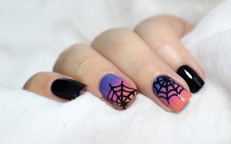 girly Halloween nails