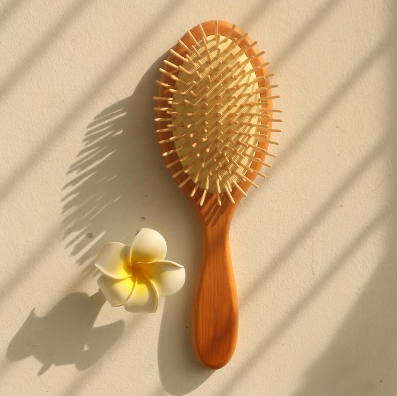 brosse à cheveux à picots