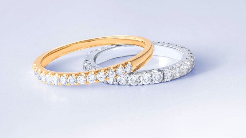 Alliance de mariage en diamant